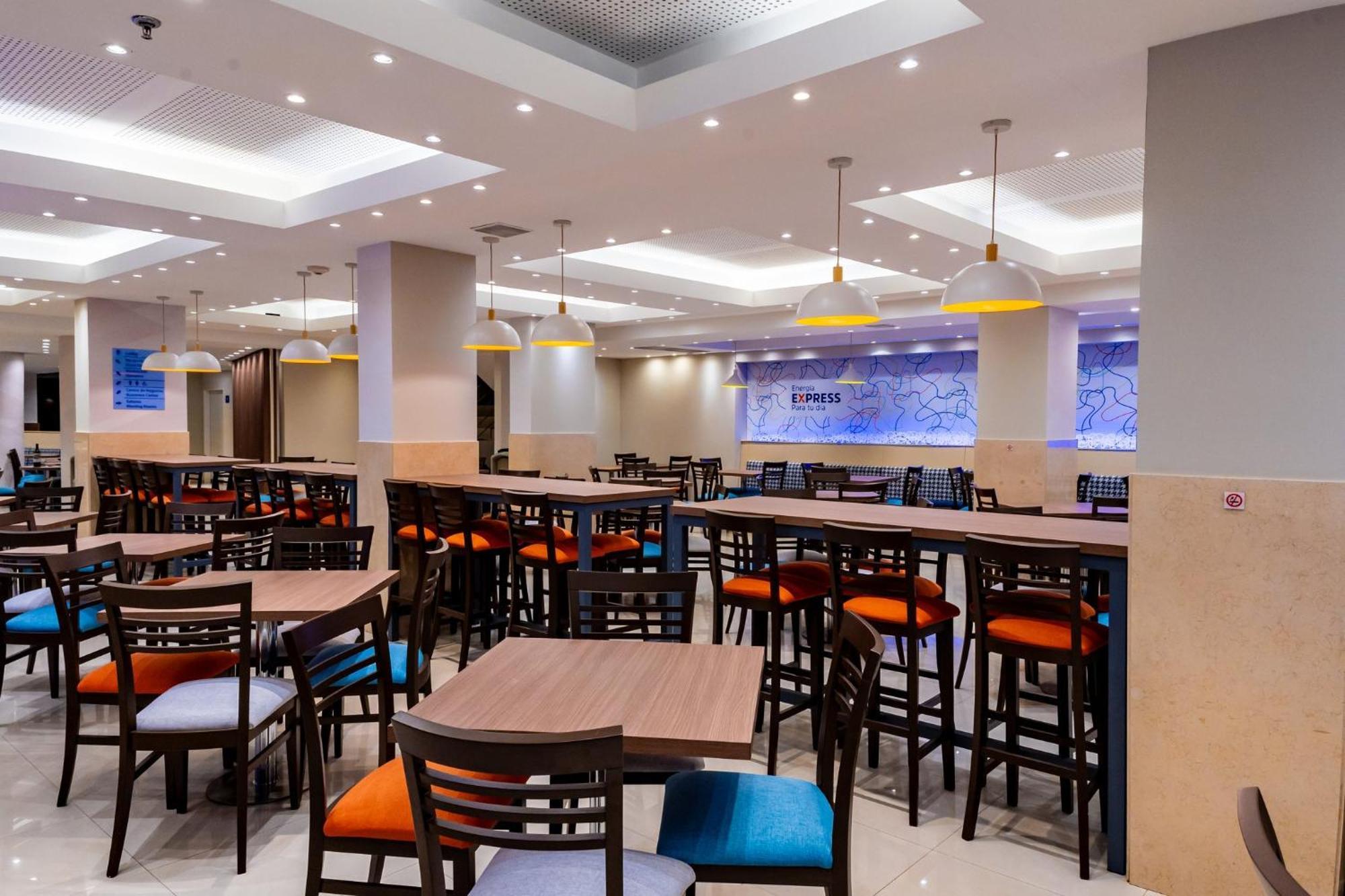 Holiday Inn Express Rosario By Ihg Bagian luar foto