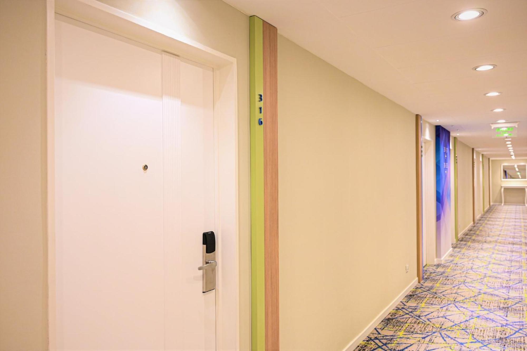 Holiday Inn Express Rosario By Ihg Bagian luar foto